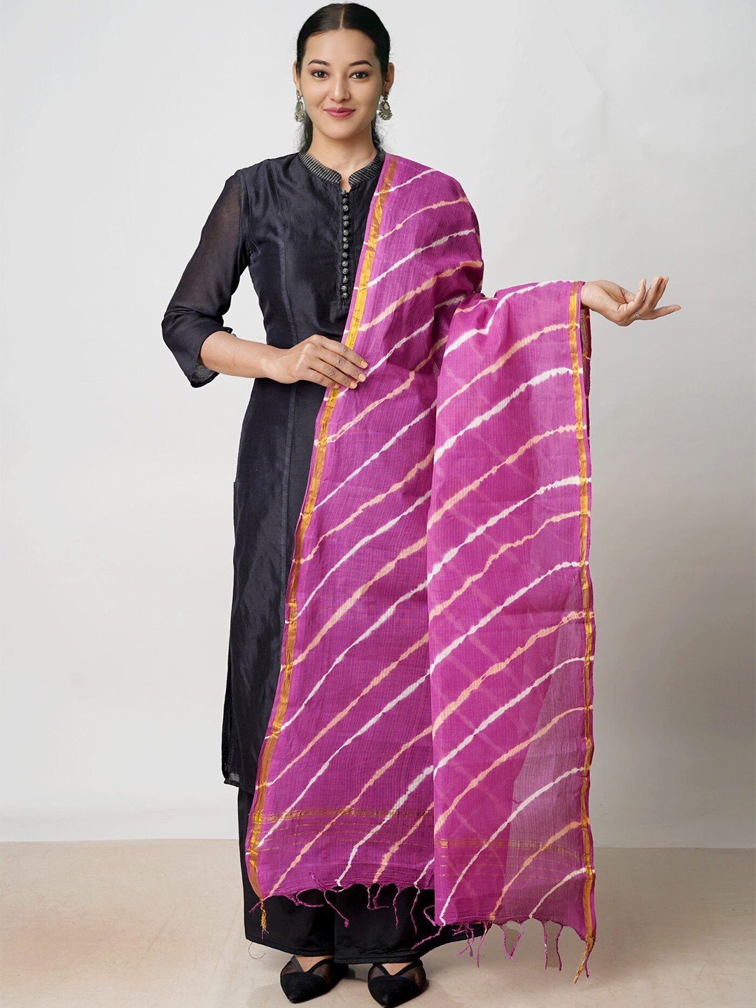 

Unnati Silks Striped Pure Cotton Zari Dupatta, Purple