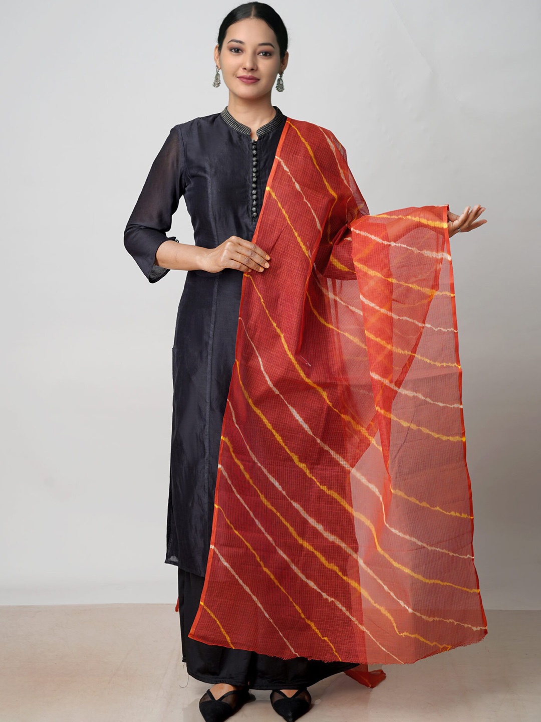 

Unnati Silks Striped Pure Cotton Zari Dupatta, Maroon