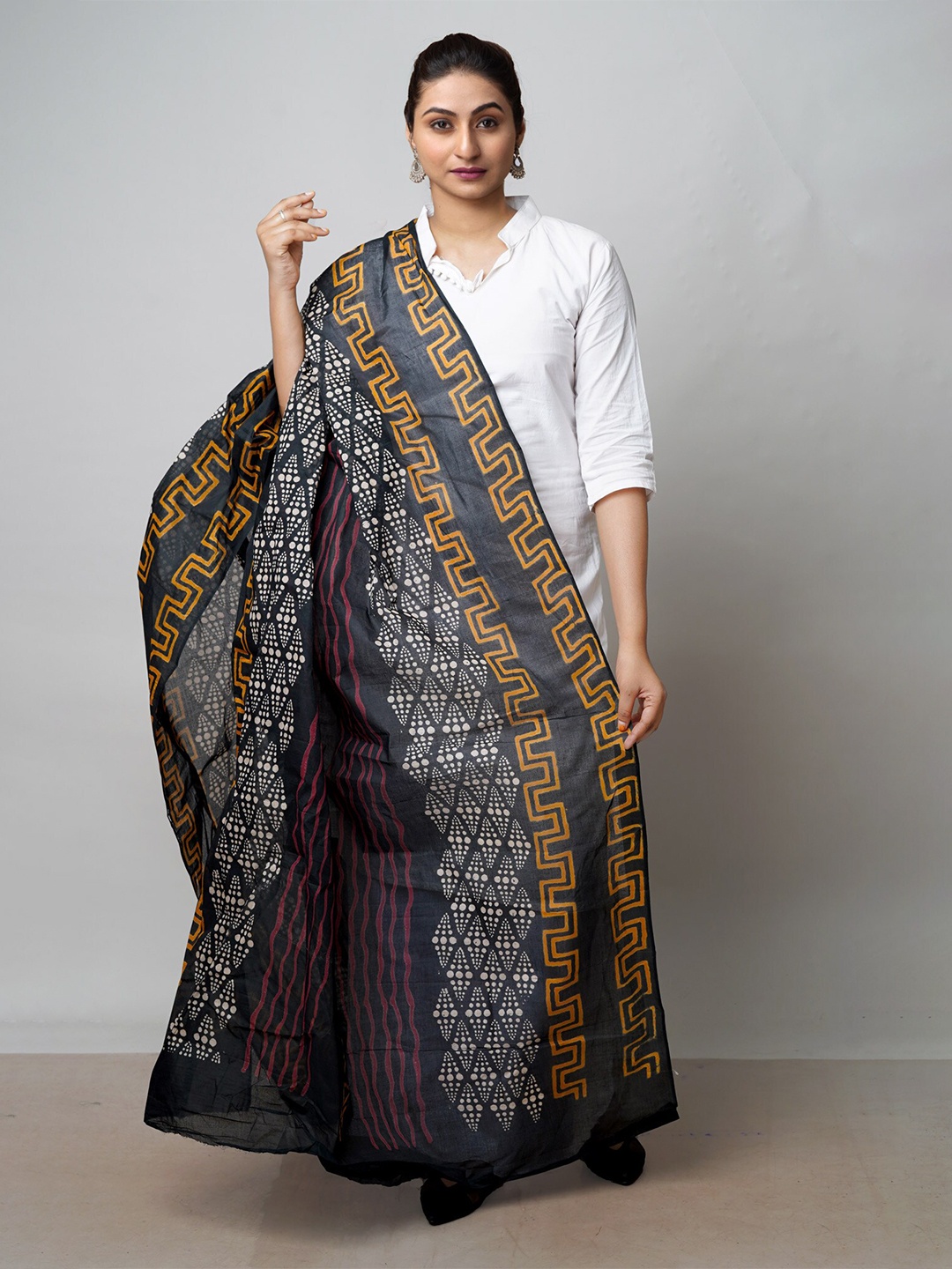 

Unnati Silks Ethnic Motif Printed Pure Cotton Block Print Dupatta, Black