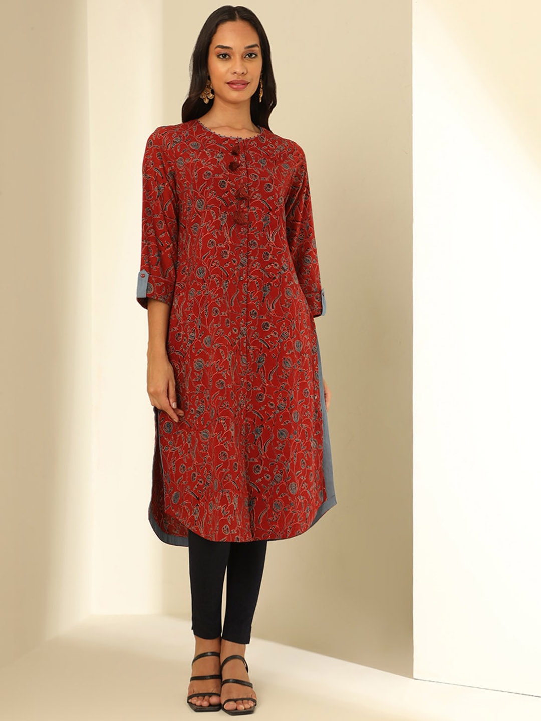 

Taneira Floral Printed High Low Cotton Kurta, Red