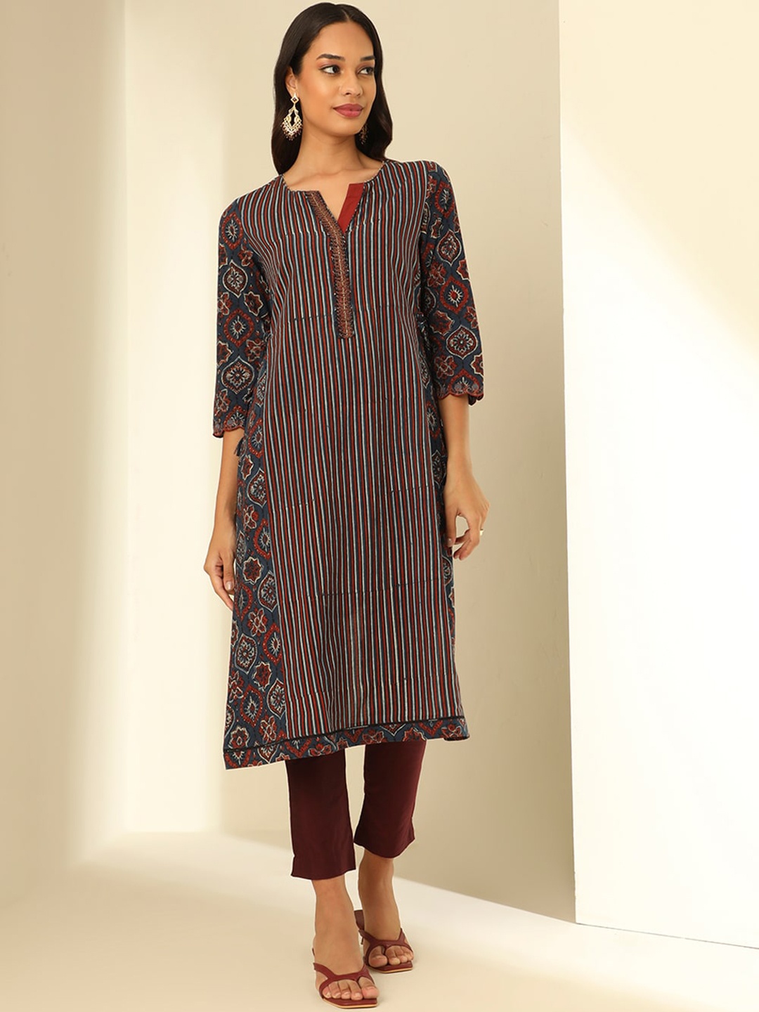 

Taneira Striped Cotton Kurta, Navy blue