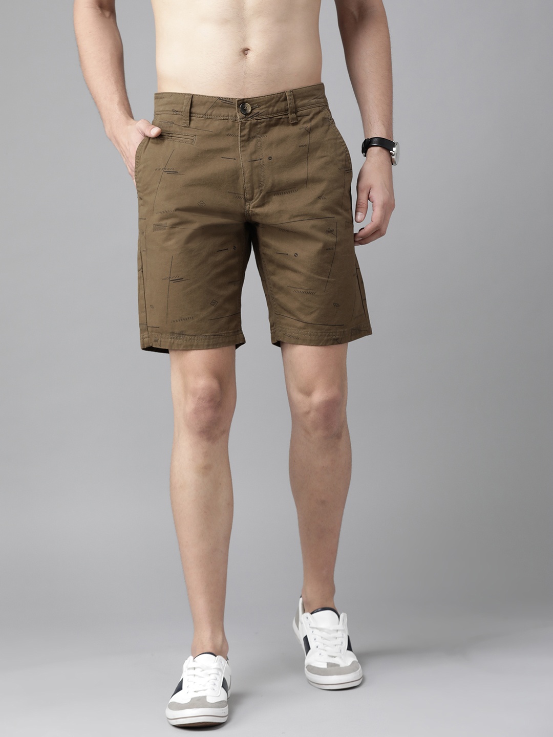 

Roadster Men Olive Brown Pure Cotton Printed Regular Shorts