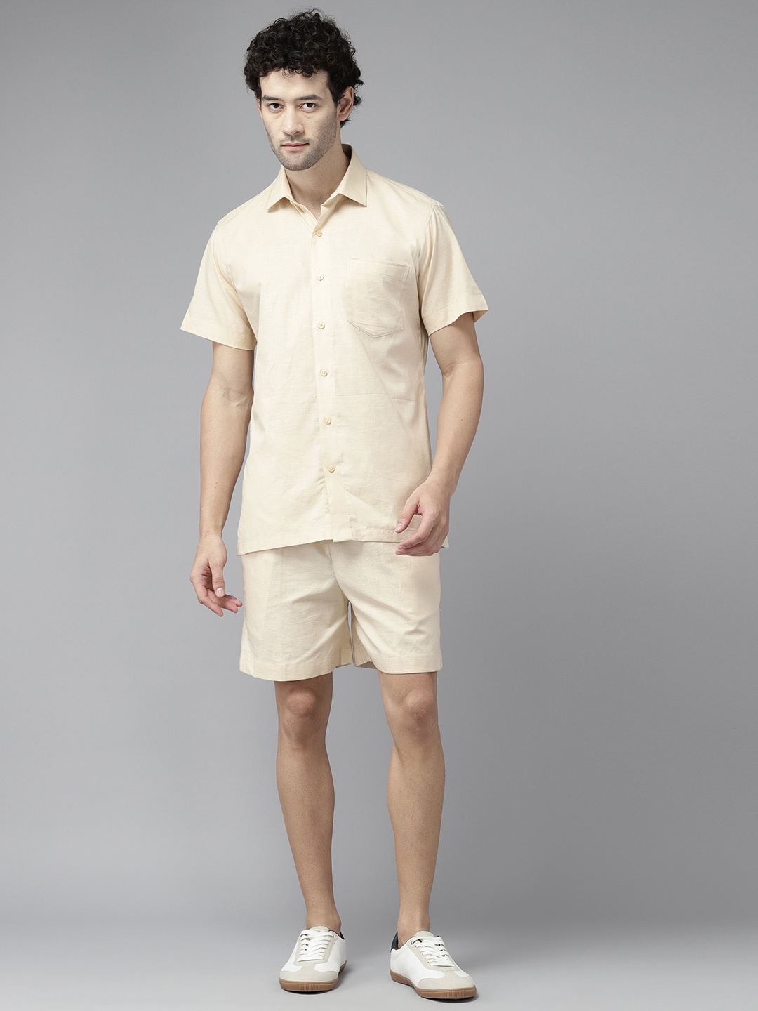 

Shaftesbury London Men Solid Shirt with Shorts, Beige