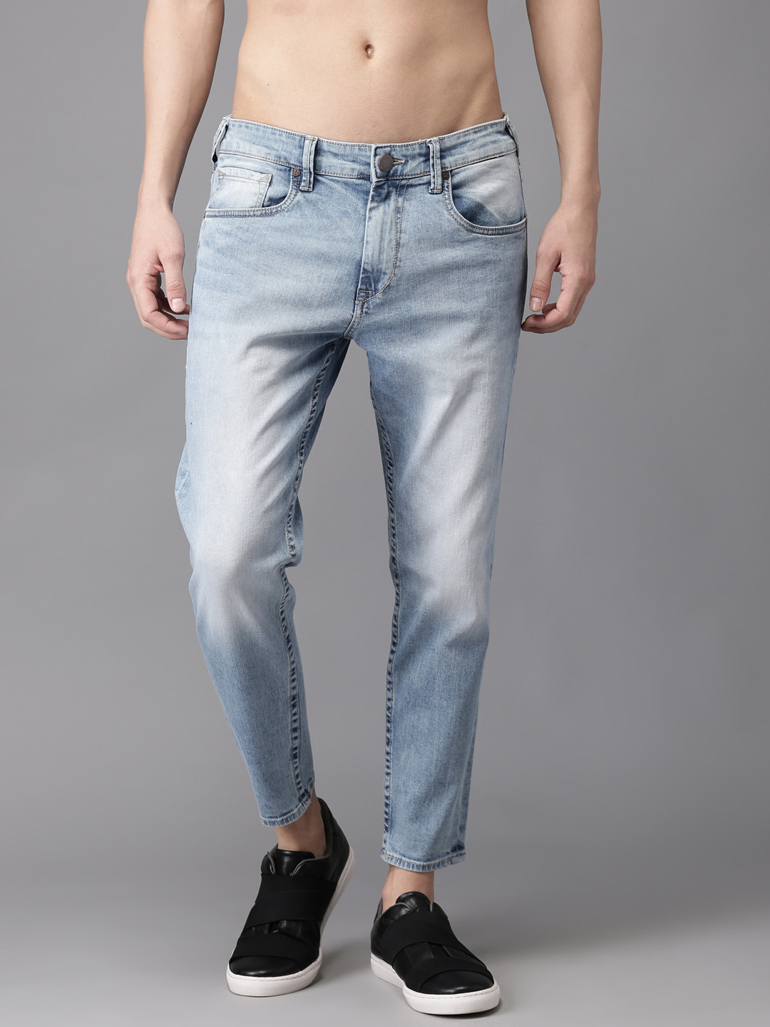 

HERE&NOW Men Blue Tapered Fit Mid-Rise Clean Look Stretchable Cropped Jeans