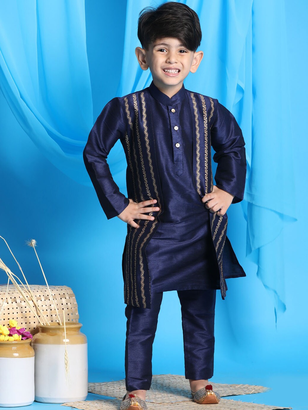 

JBN Creation Boys Ethnic Motifs Printed Panelled Kurta with Pyjamas, Navy blue