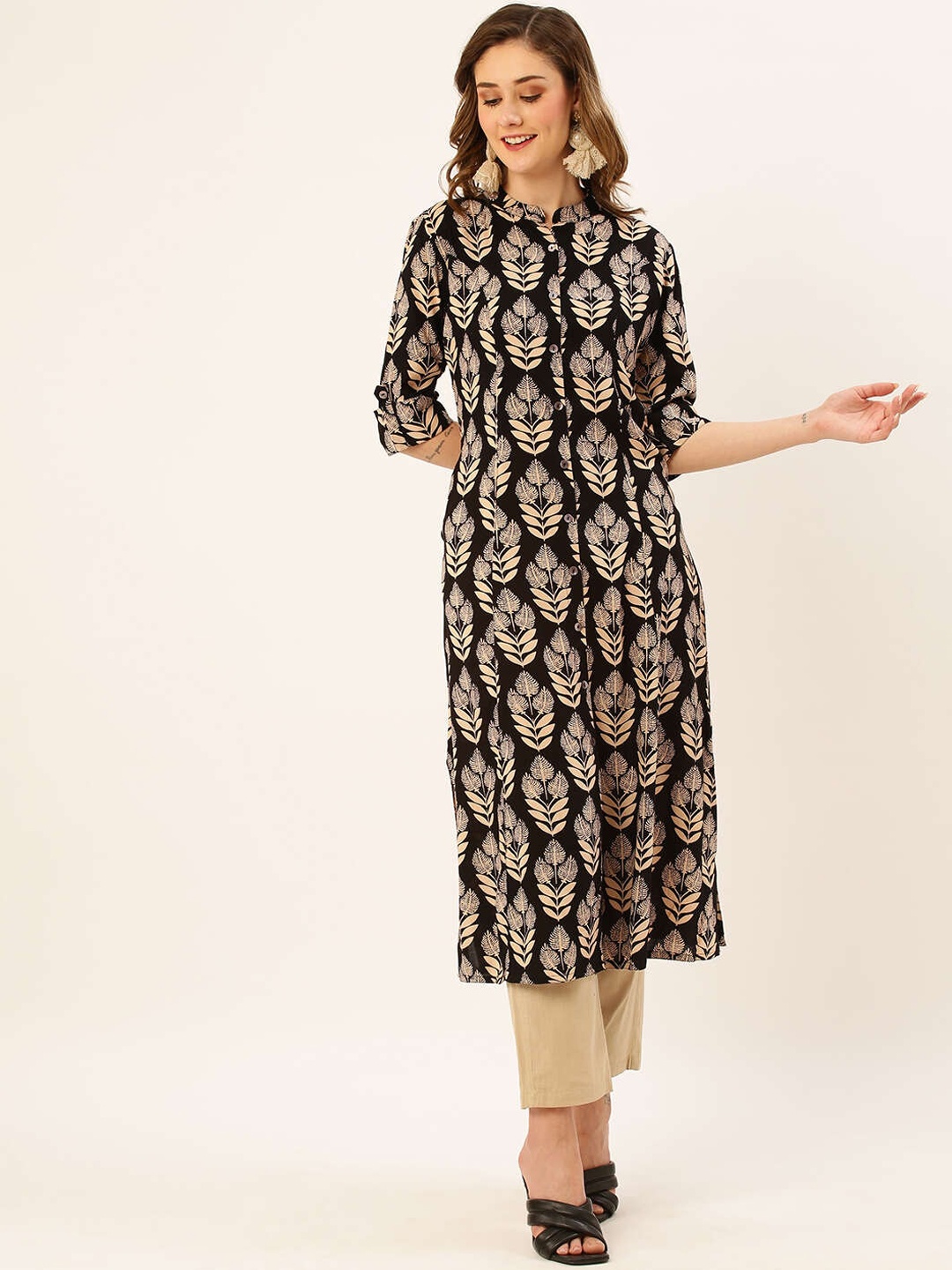 

ZOLA Paisley Printed Mirror Work A-Line Kurta, Black