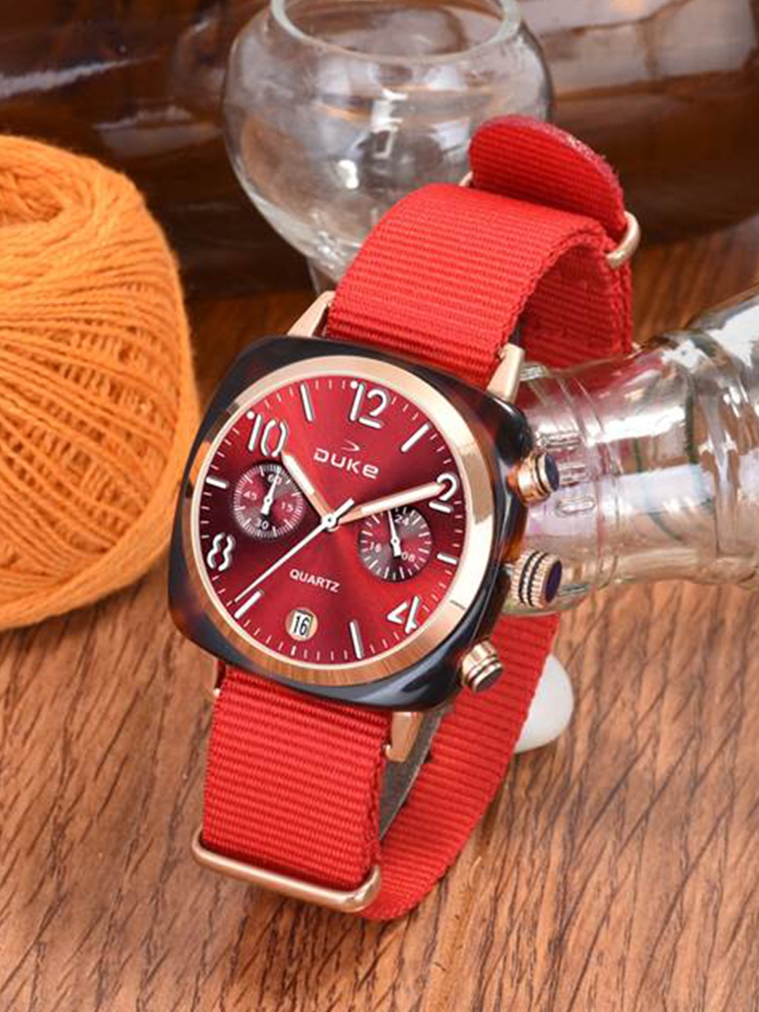 

Duke Women Dial & Straps Analogue Watch DK9003CRW01S, Red