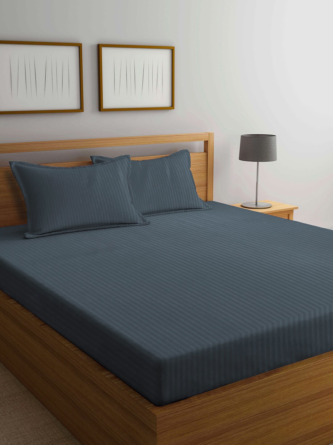 

FABINALIV Grey Striped 300 TC Fitted King Bedsheet with 2 Pillow Covers