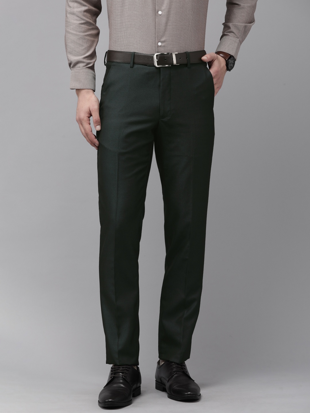 

Van Heusen Men Solid Slim Fit Formal Trousers, Green