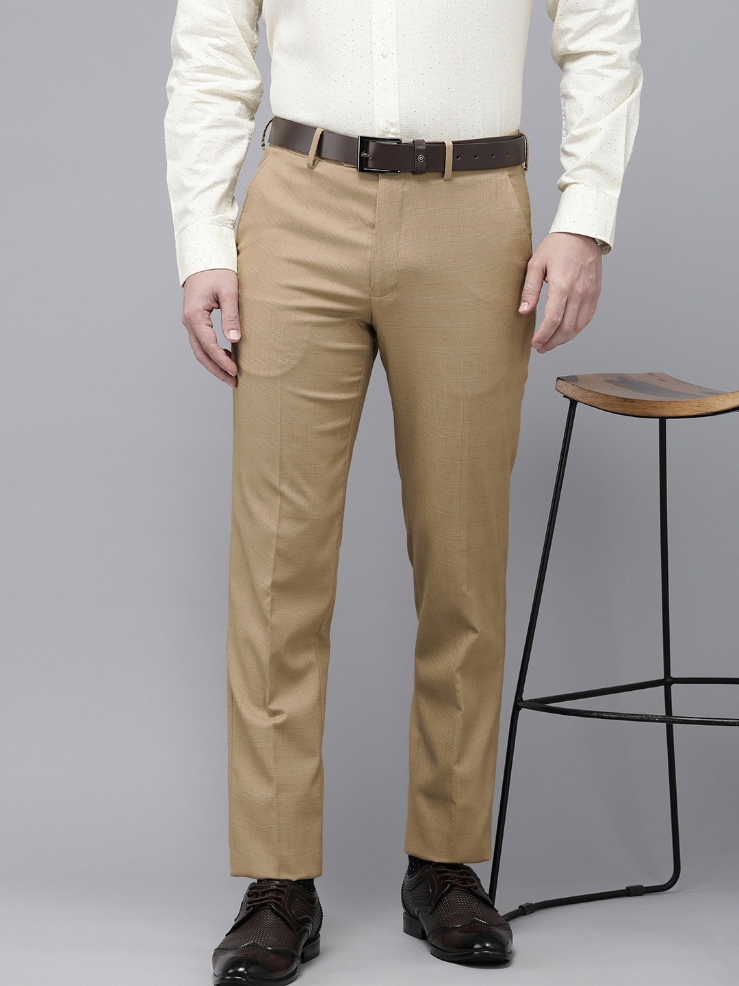 

Van Heusen Men Slim Fit Formal Trousers, Khaki