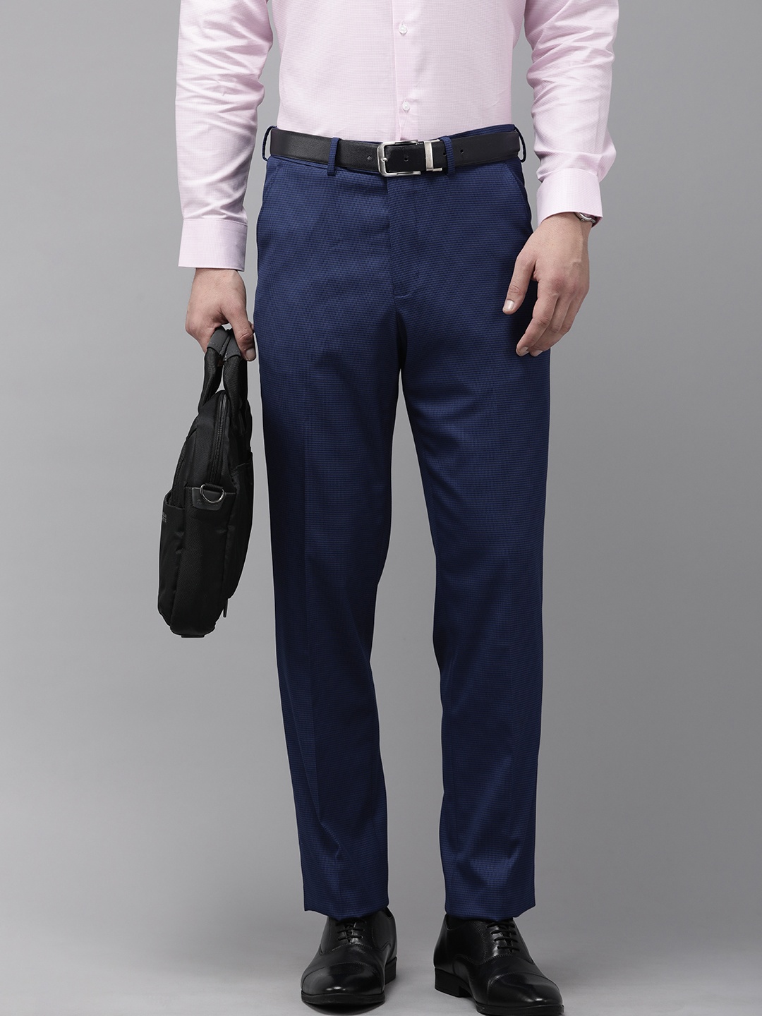 

Van Heusen Men Mid-Rise Tooth-Hound Checks Printed Custom Trousers, Blue