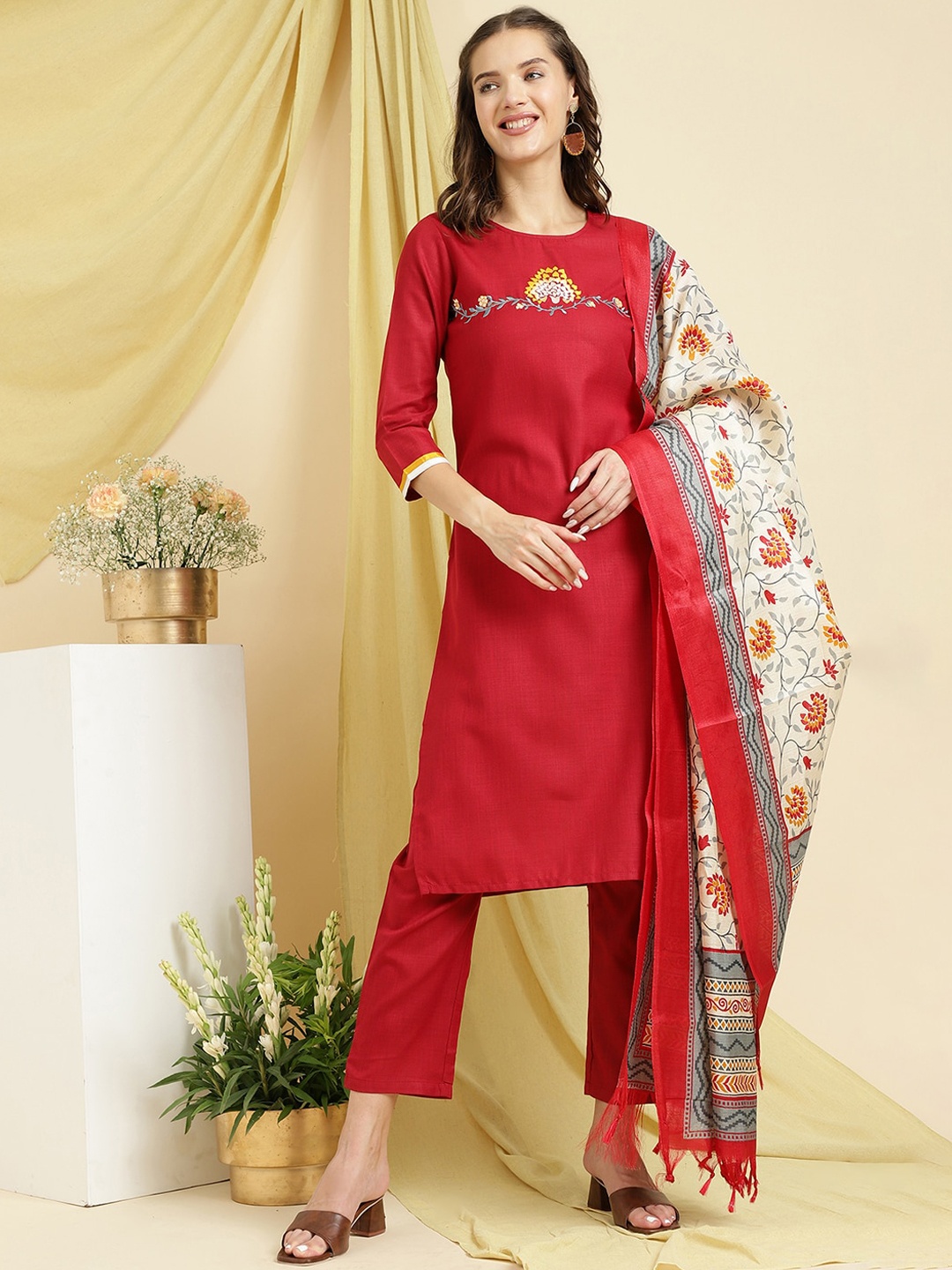 

Be Indi Women Floral Embroidered Straight Kurta Set with Trouser & Dupatta, Red