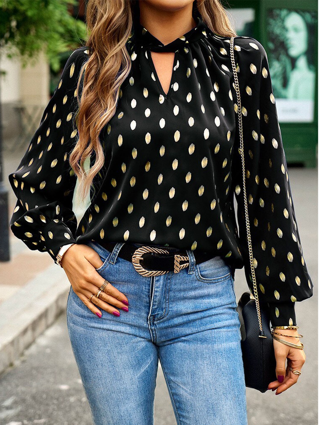 

BoStreet Black Geometric Printed Key Hole Neck Top