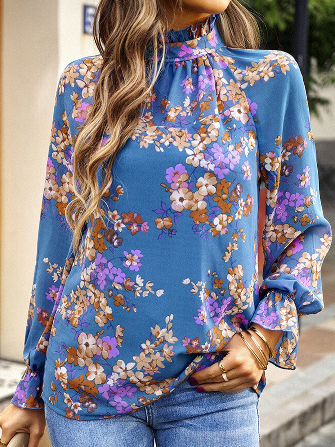 

BoStreet Blue Floral Printed Puff Sleeve Top