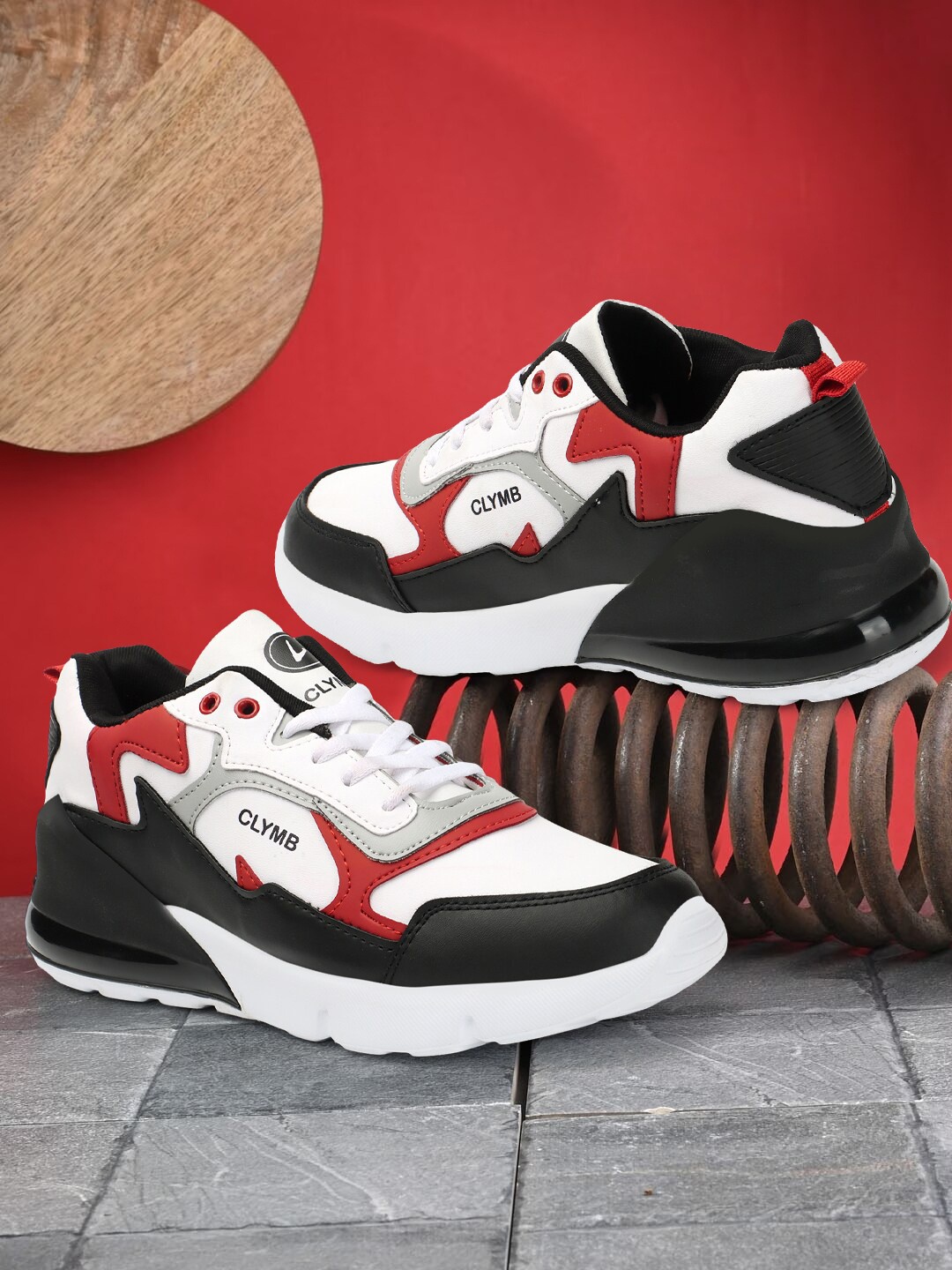 

CLYMB Men Black Running Shoes