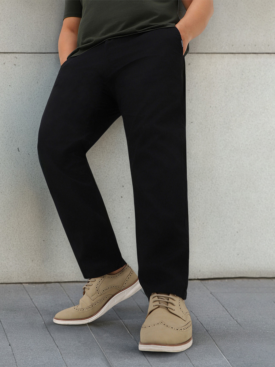 

Urbano Plus Men Mid Rise Pure Cotton Chinos Trousers, Black