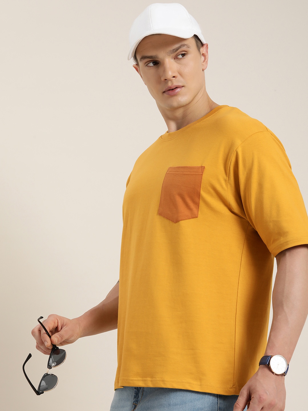 

DILLINGER Men Colourblocked Drop-Shoulder Sleeves Oversized Pure Cotton T-shirt, Mustard