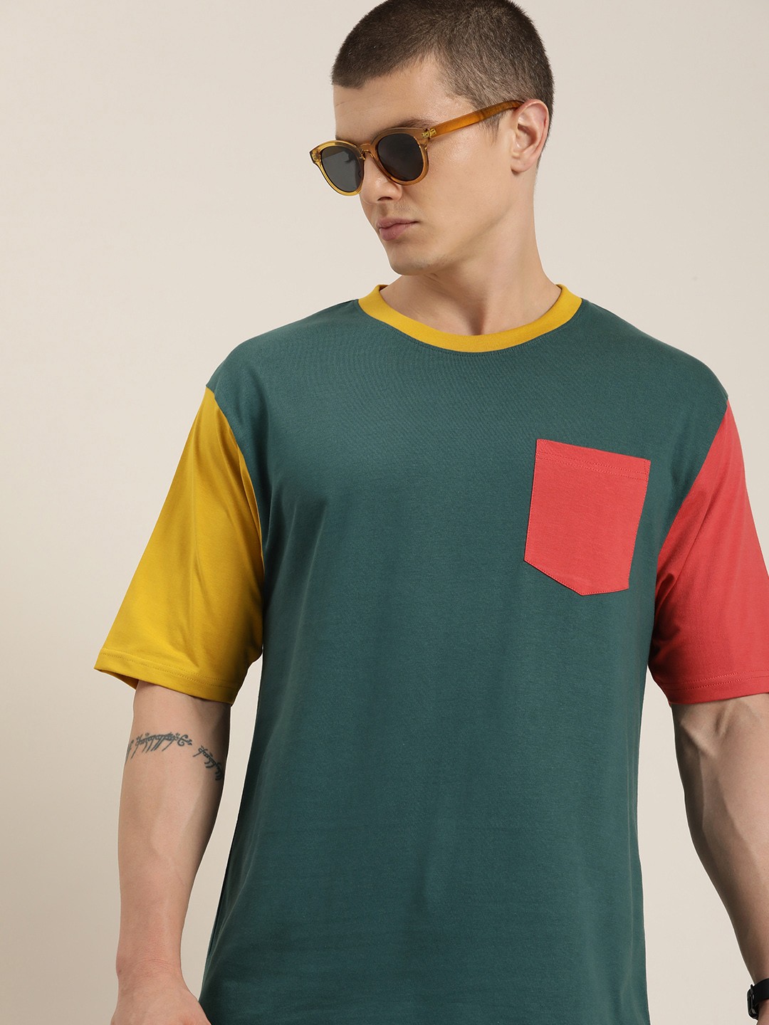 

DILLINGER Men Colourblocked Drop-Shoulder Sleeves Oversized Pure Cotton T-shirt, Green