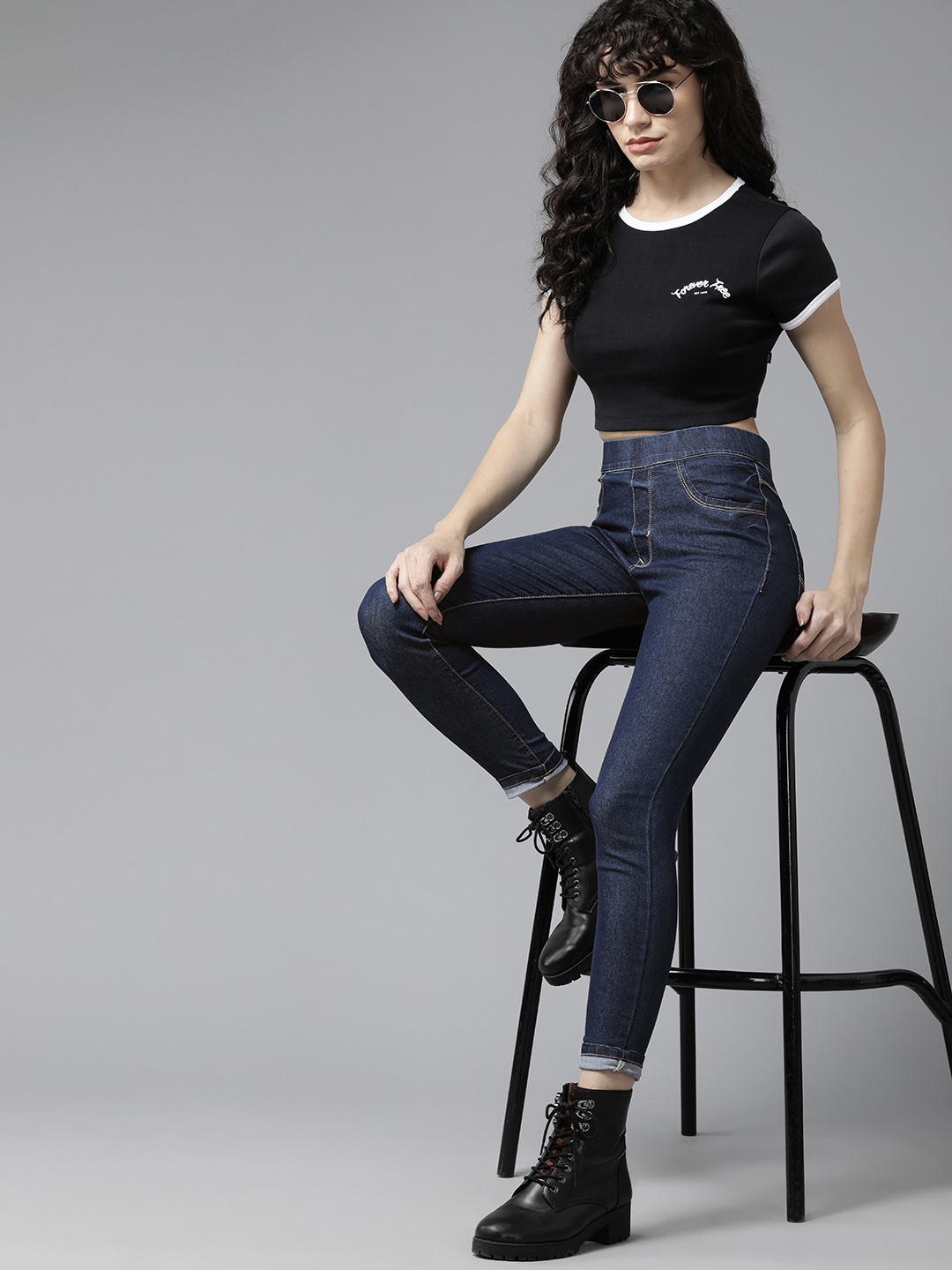 

The Roadster Lifestyle Co. Women Skinny Fit High-Rise Stretchable Jeans, Navy blue