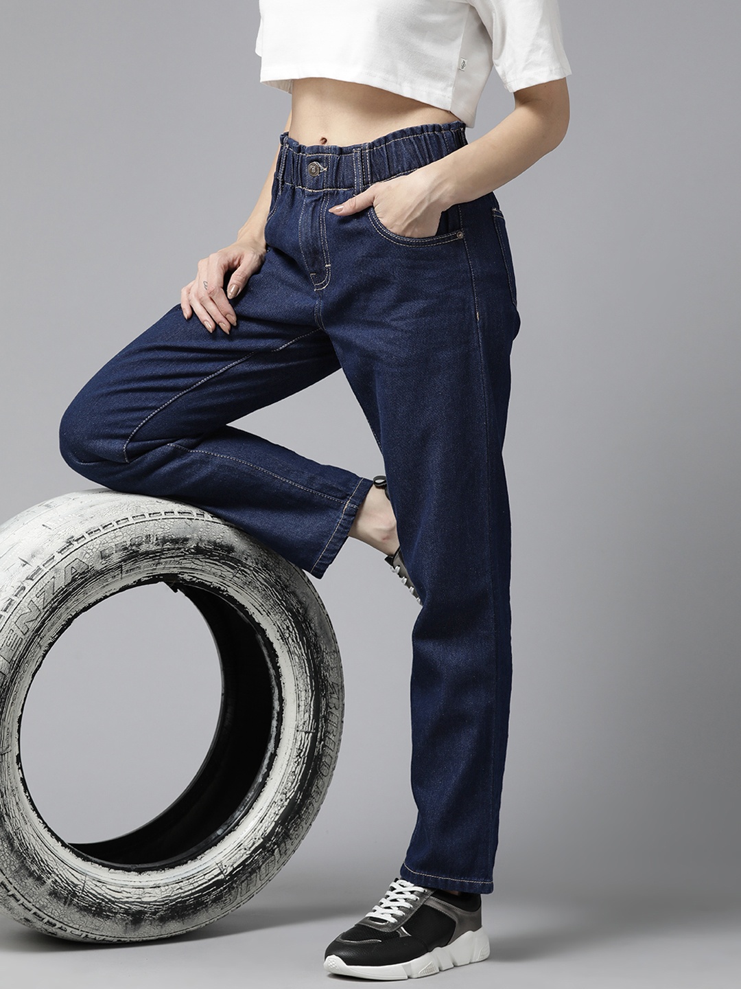 

The Roadster Lifestyle Co. Straight Fit Pure Cotton Jeans, Navy blue