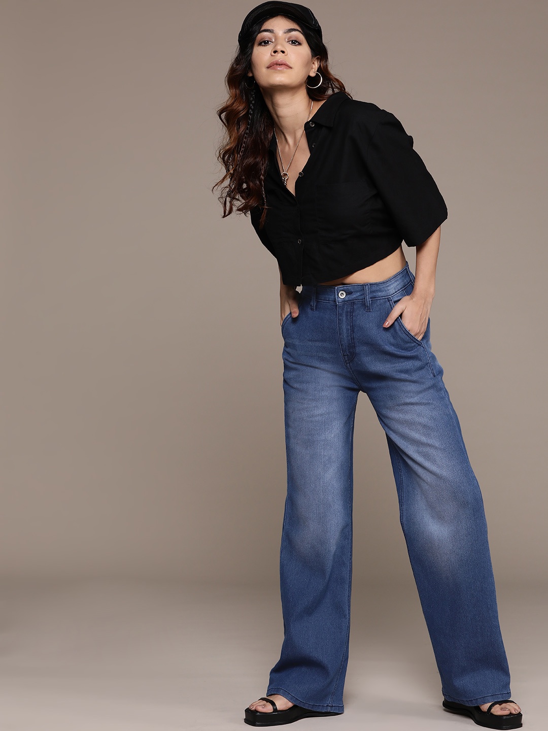 

The Roadster Lifestyle Co. Wide Leg High-Rise Light Fade Stretchable Jeans, Blue