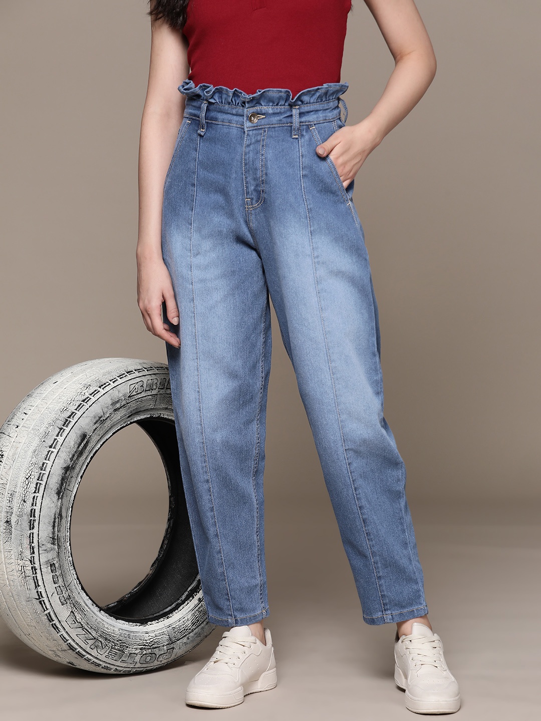 

Roadster Women High-Rise Relaxed Fit Light Fade Stretchable Jeans, Blue