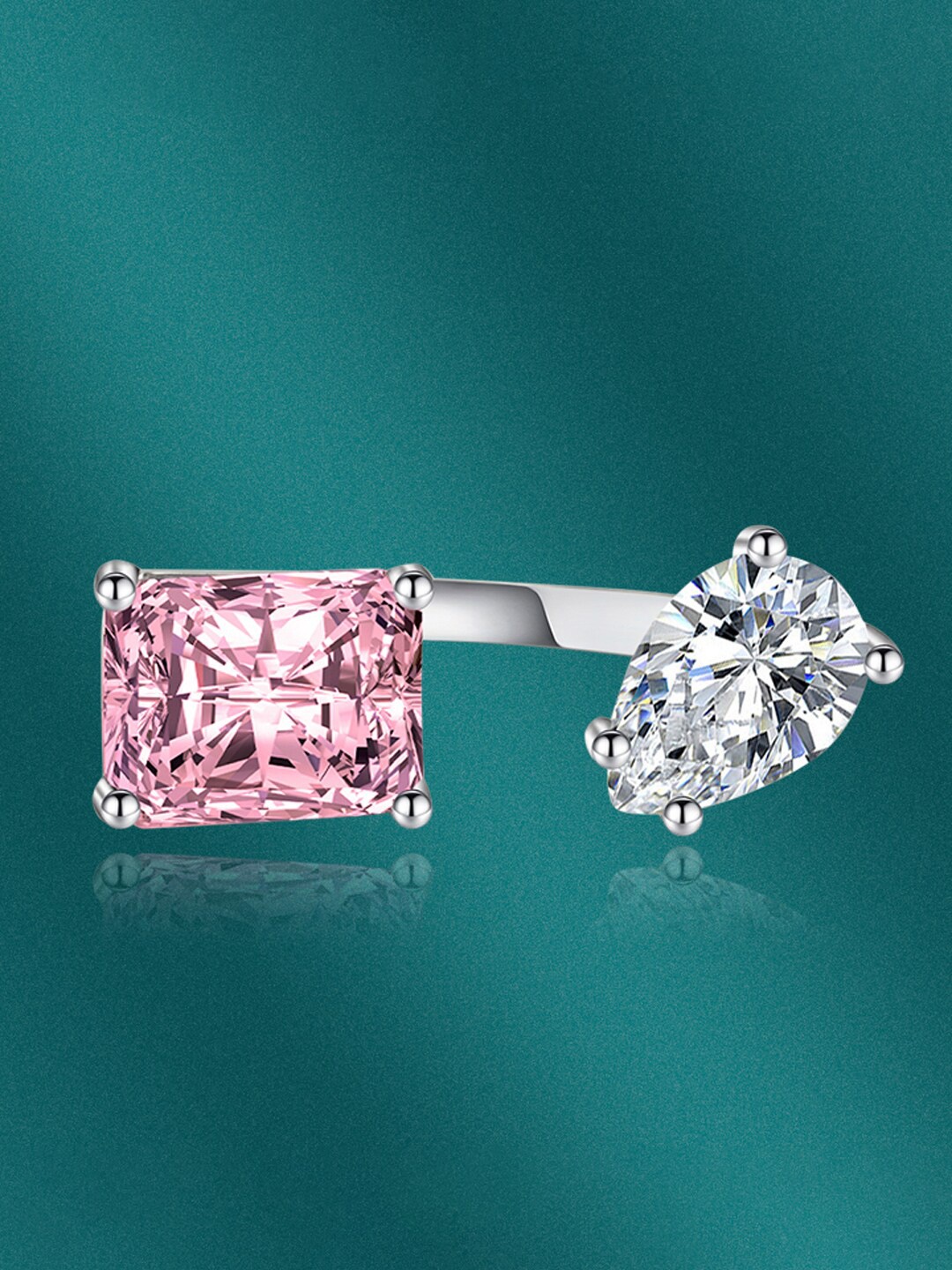 

Designs & You Silver-Plated CZ-Studded Finger Ring