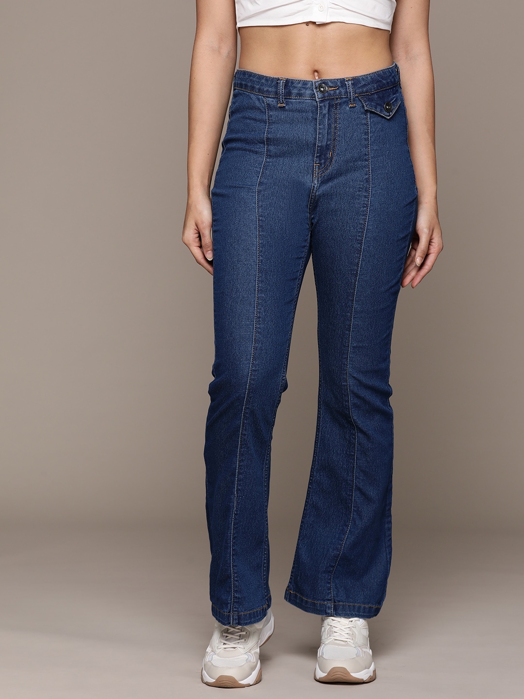 

The Roadster Lifestyle Co. Women Bootcut High-Rise Jeans, Navy blue
