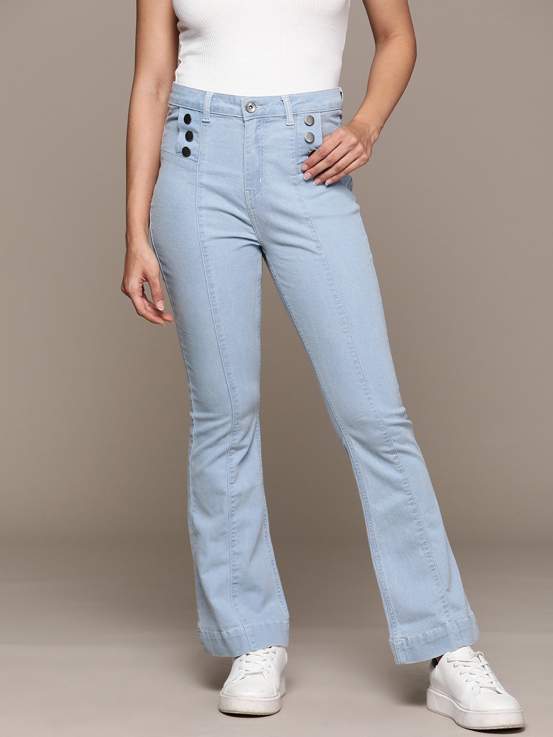 

The Roadster Lifestyle Co. Women Bootcut Stretchable Jeans, Blue