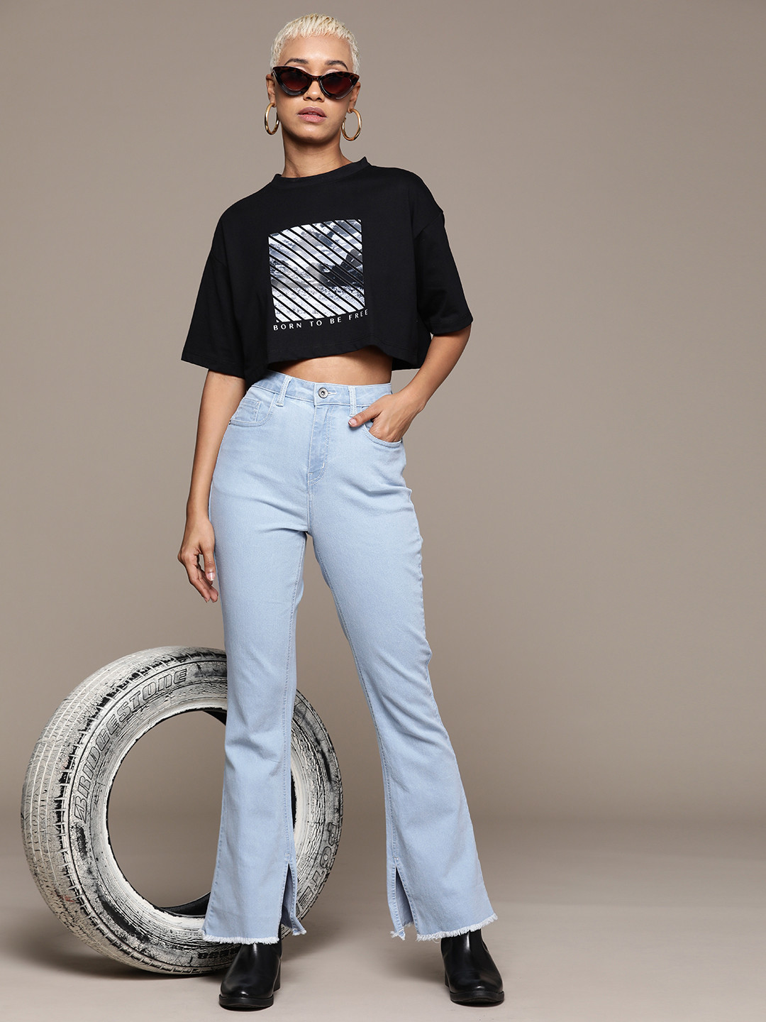 

The Roadster Lifestyle Co. Women Frayed Hem Bootcut High-Rise Stretchable Jeans, Blue