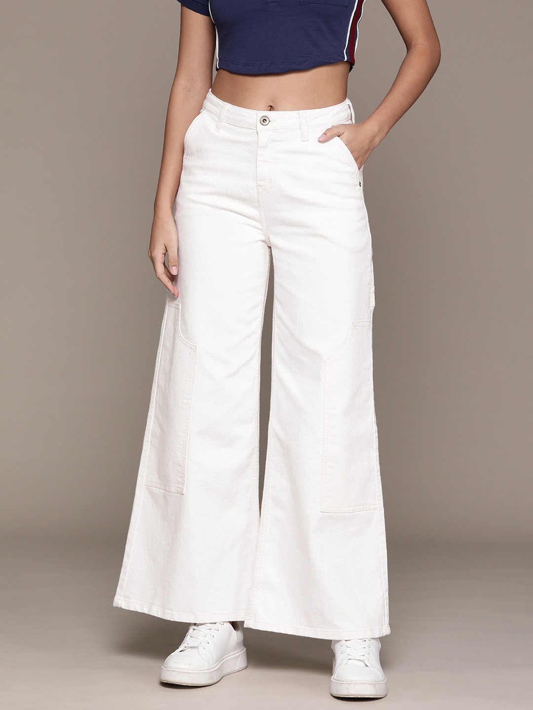 

The Roadster Lifestyle Co. Women Wide Leg High-Rise Stretchable Jeans, Off white