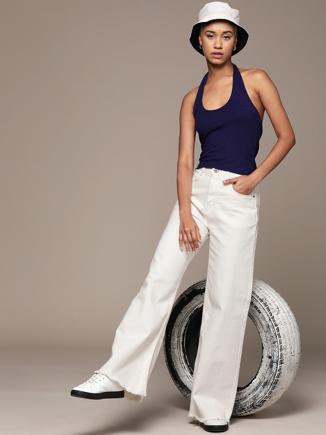 

The Roadster Lifestyle Co. Women Wide Leg High-Rise Jeans, White