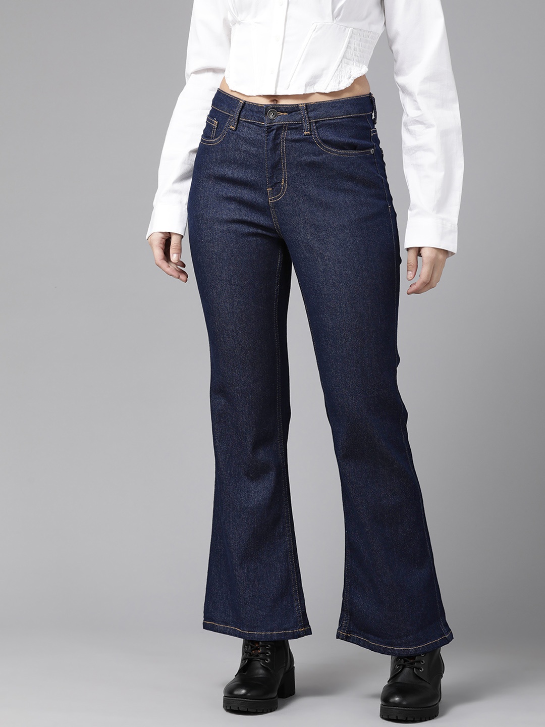 

Roadster Women High-Rise No Fade Stretchable Bootcut Jeans, Navy blue
