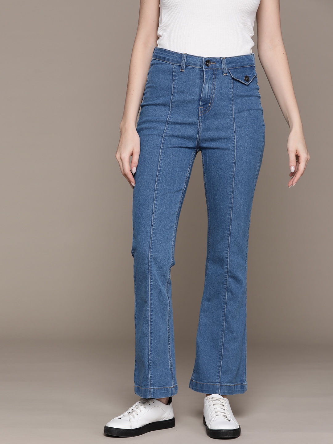 

The Roadster Lifestyle Co. Women Bootcut High-Rise Stretchable Jeans, Blue
