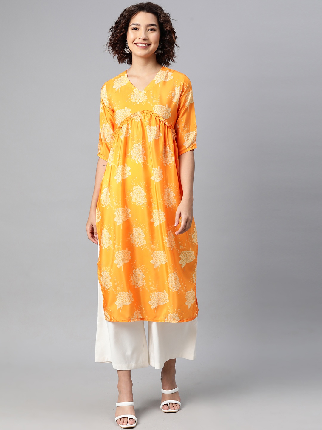 

V TRADITION Women Floral Printed Crepe Kurta, Orange