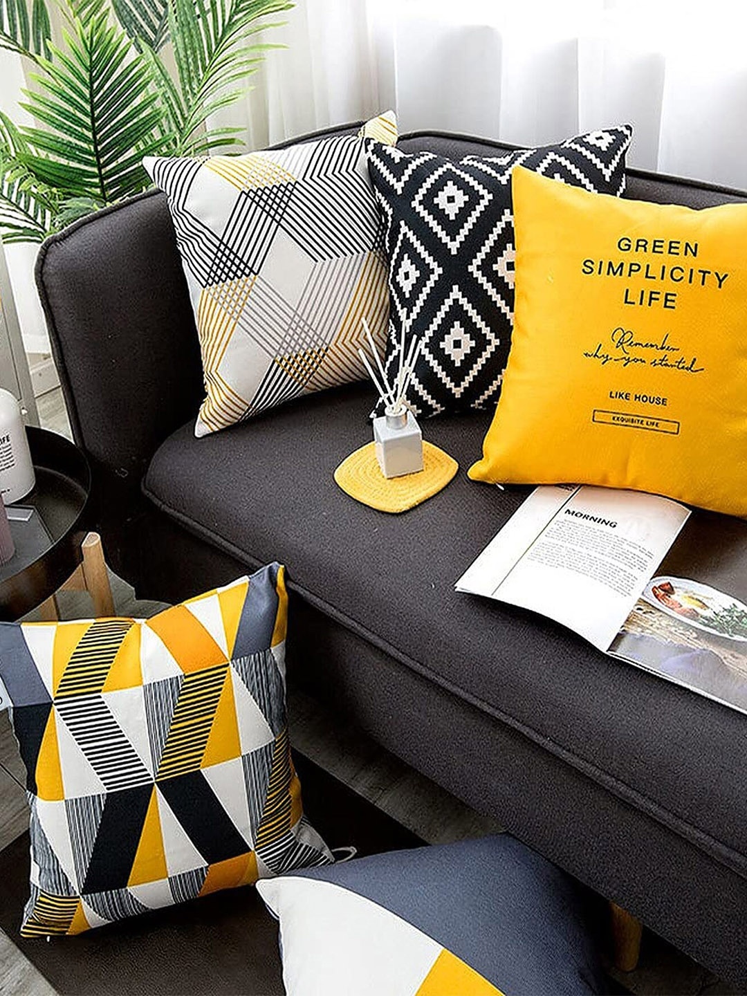 

MFD HOME FURNISHING Black & Yellow 5 Pieces Geometric Square Cushion Covers