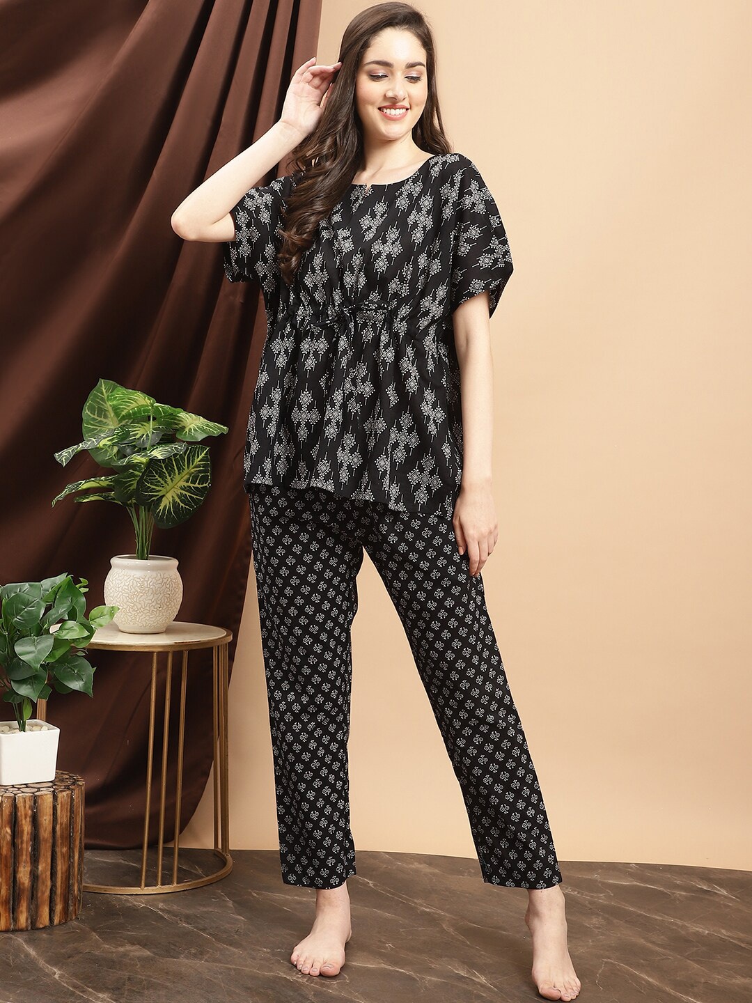 

Claura Black Ethnic Motifs Printed Pure Cotton Night Suit