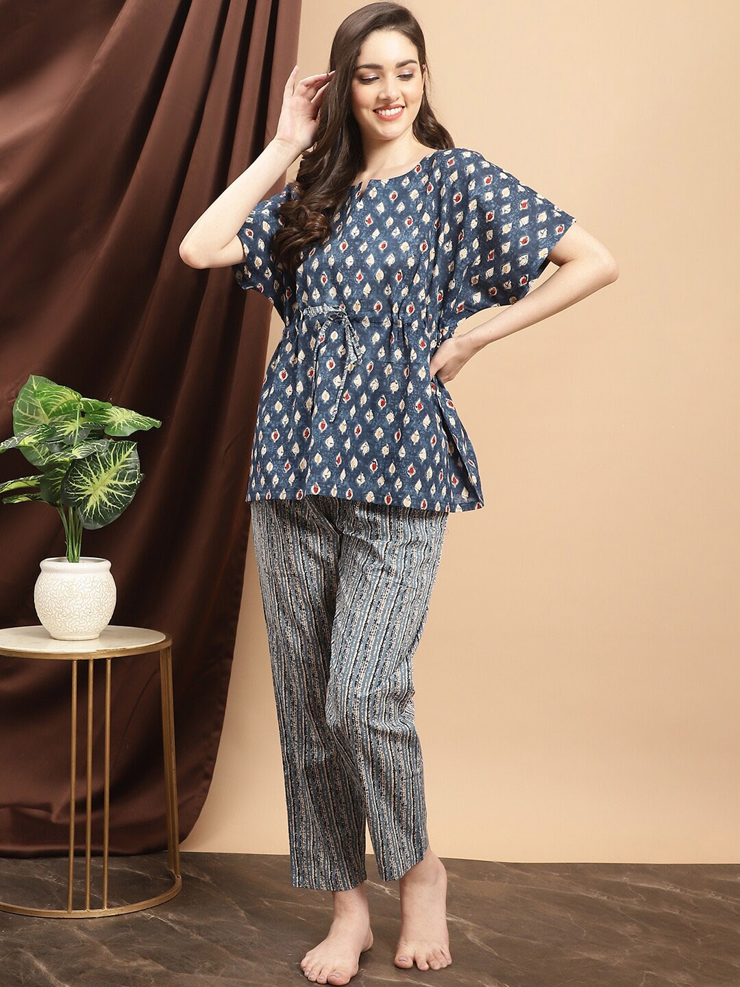 

Claura Navy Blue Ethnic Motifs Printed Pure Cotton Night Suit