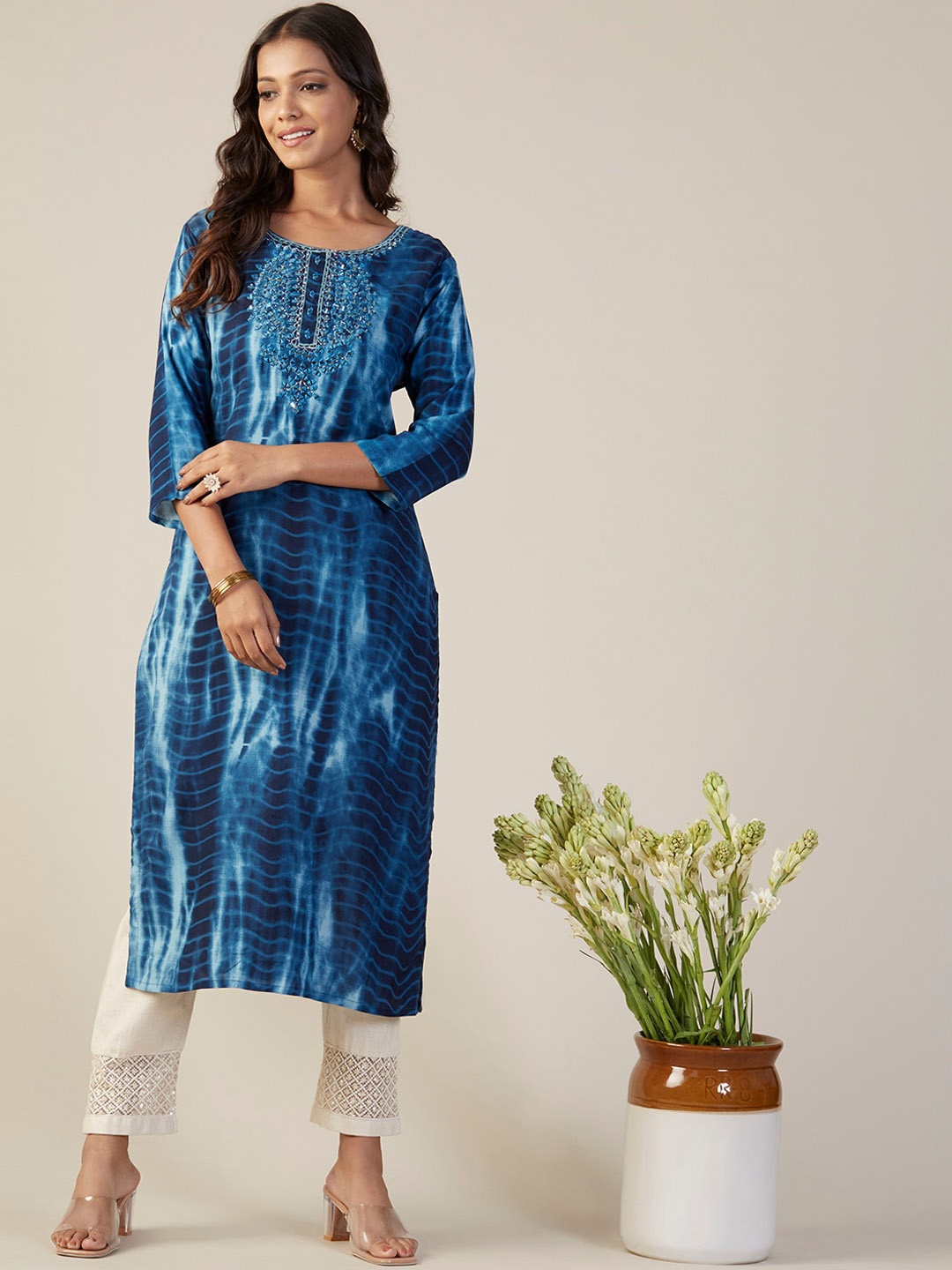 

FASHOR Abstract Printed Mirror Work Kurta, Blue