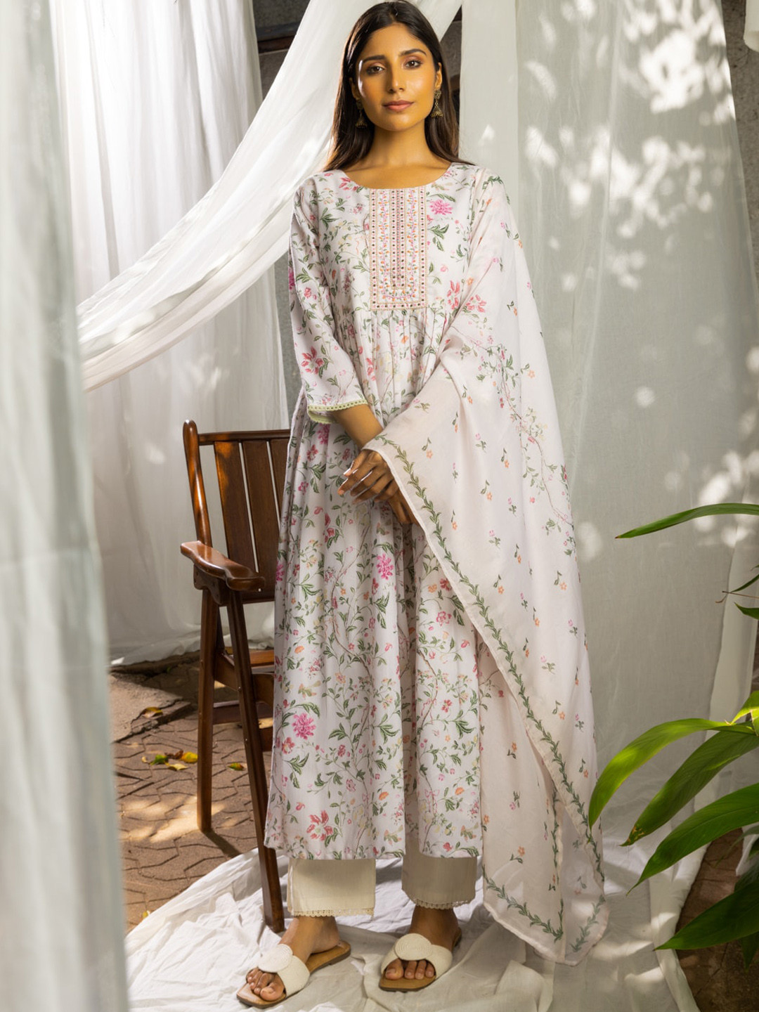

Ishin Floral Printed Linen A-Line Kurta with Palazzos & With Dupatta, White