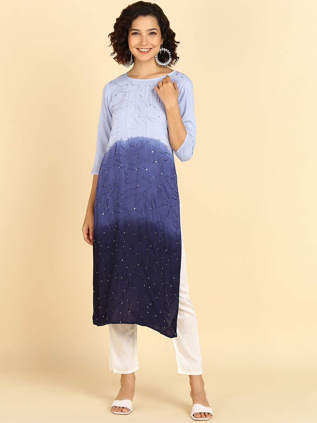 

Maaesa Ombre Dyed Sequinned Round Neck Straight Kurta, Blue