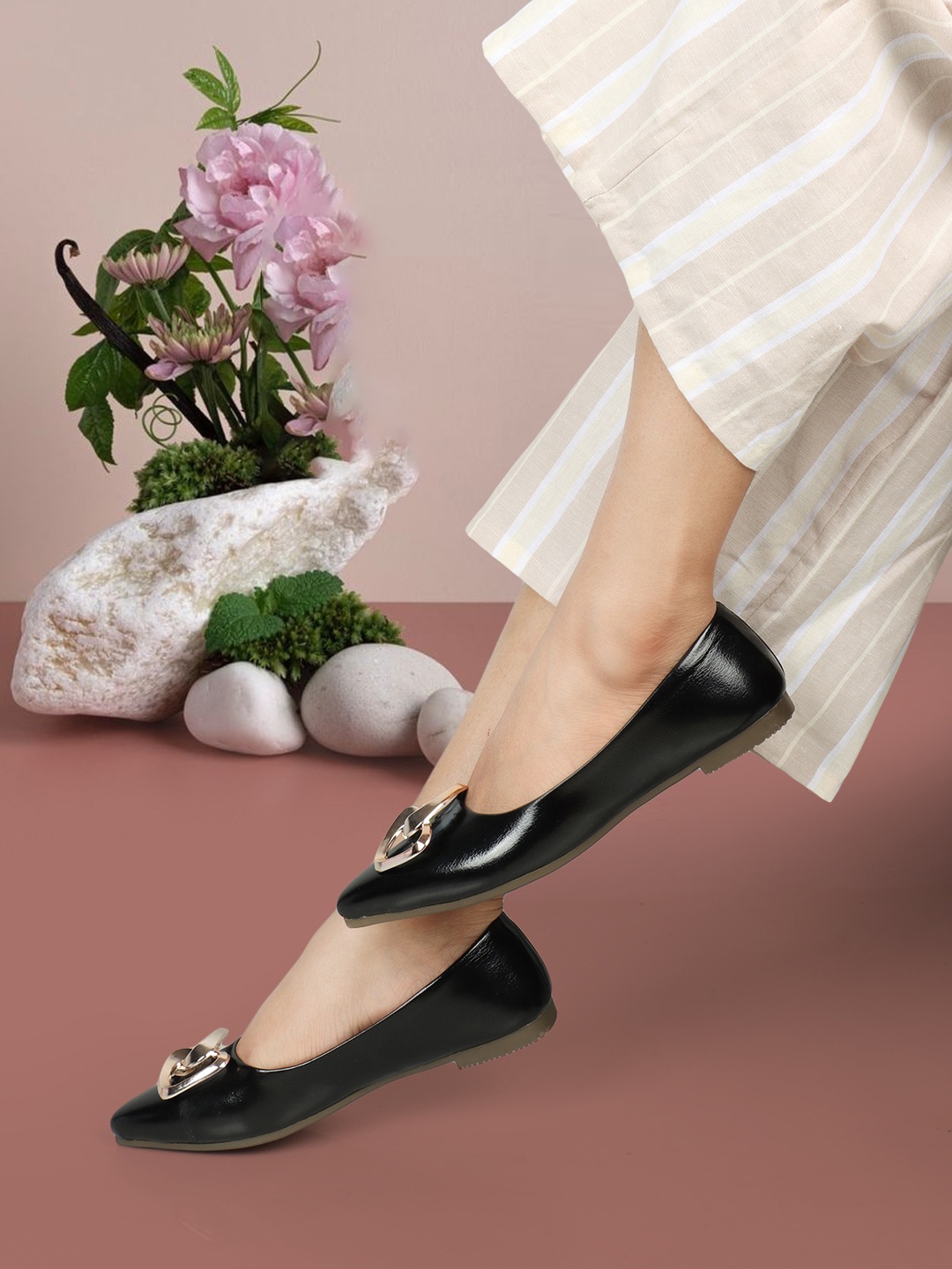 

ICONICS Embellished Pointed Toe Ballerinas, Black