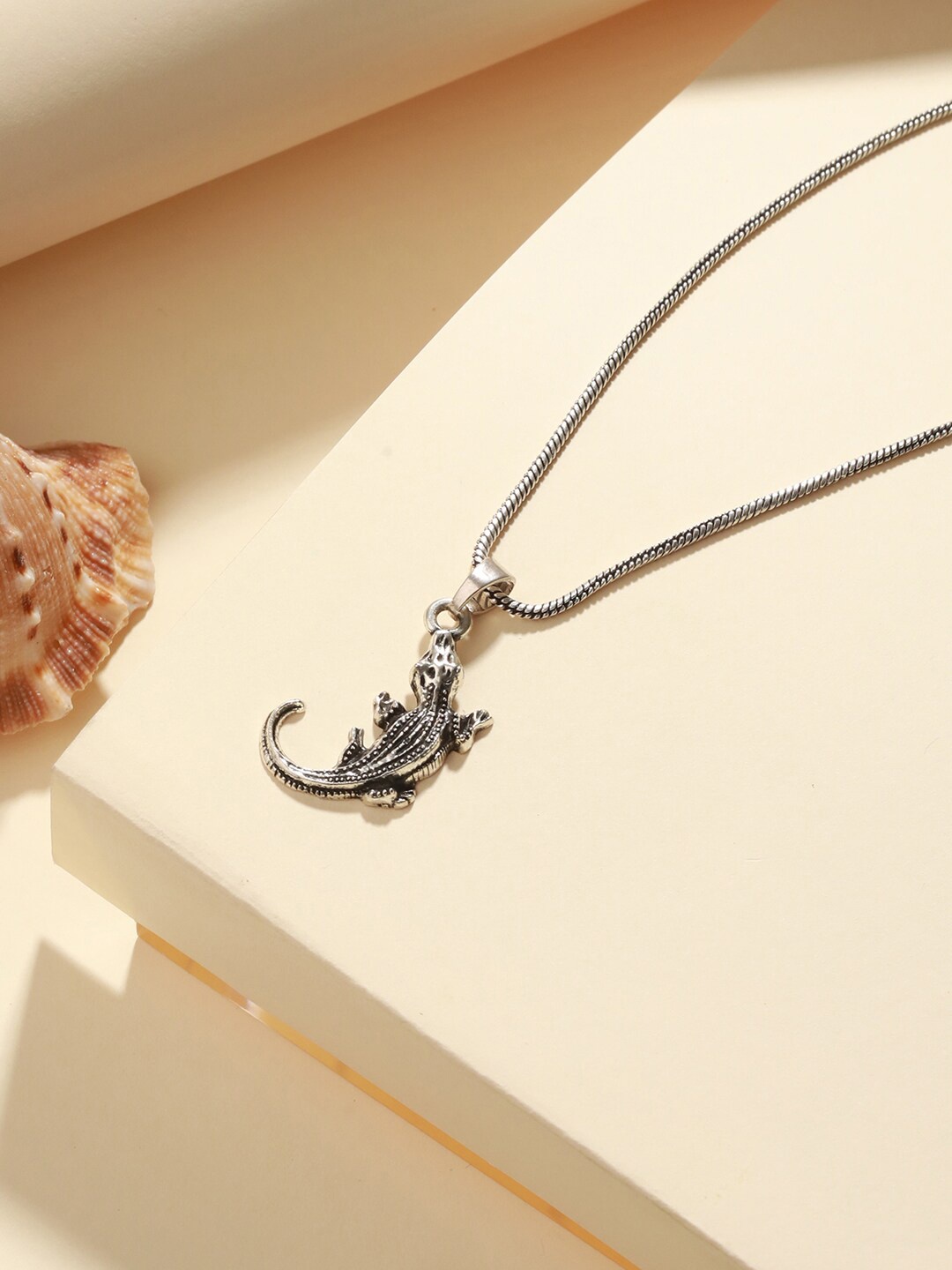 

Priyaasi Men Silver-Plated Chain