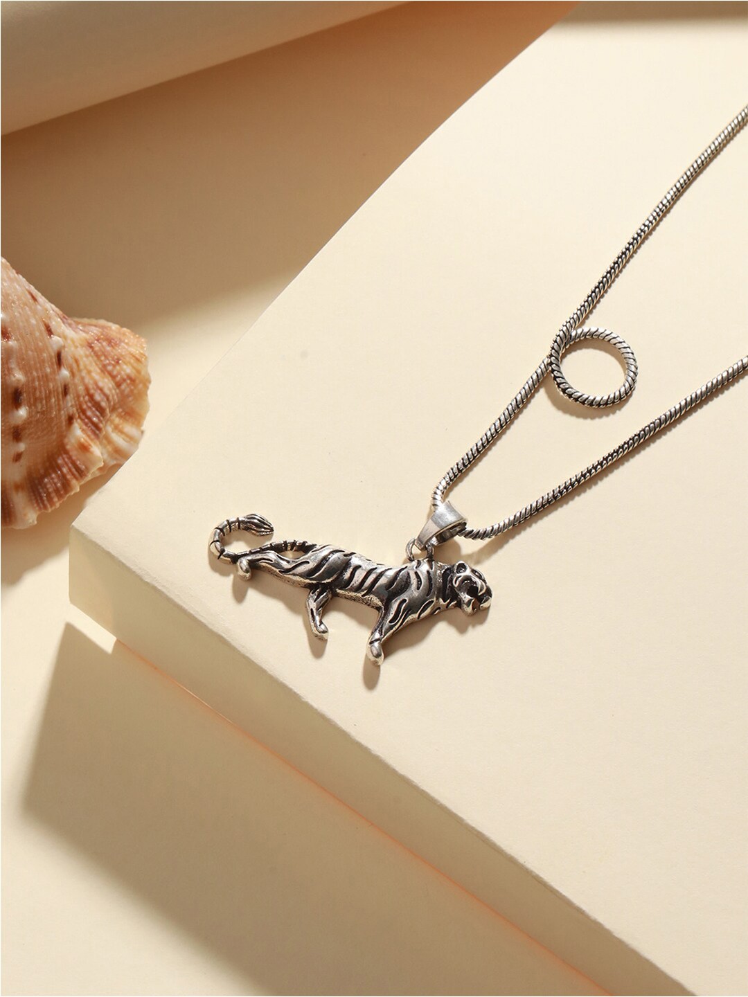 

Priyaasi Men Silver-Plated Chain