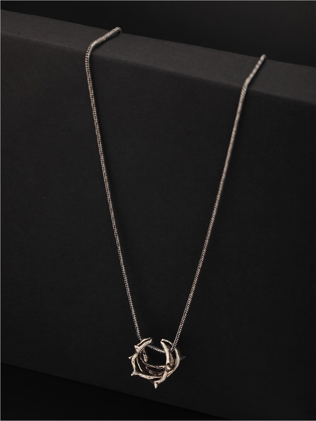 

Priyaasi Men Silver-Plated Chain