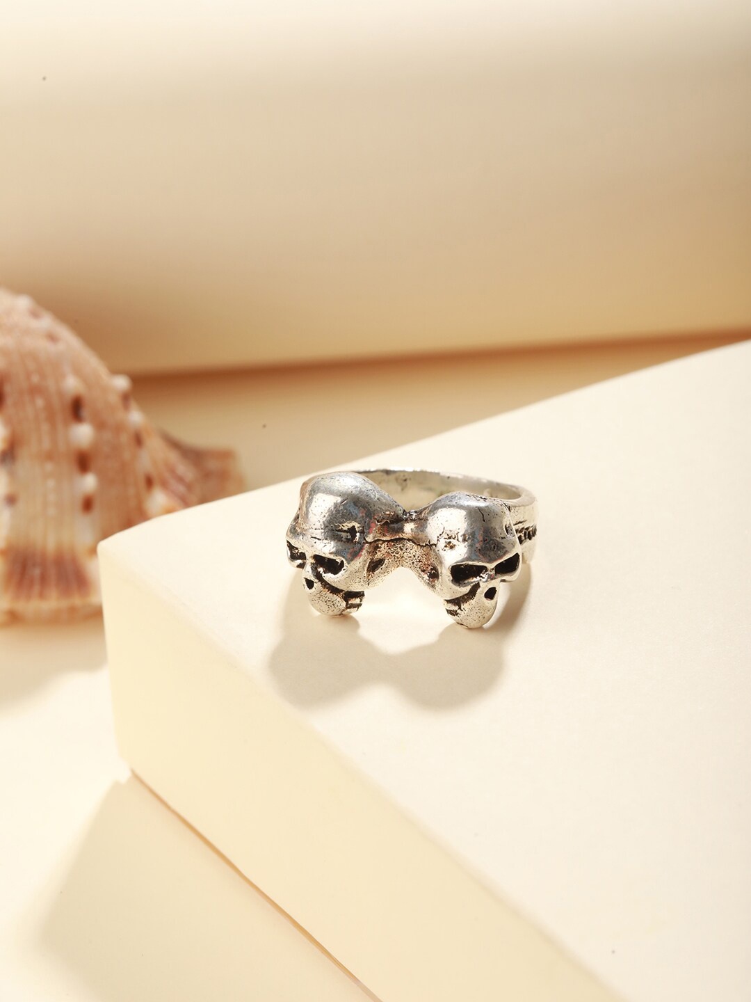 

Priyaasi Men Silver-Plated Twin Skulls Finger Ring