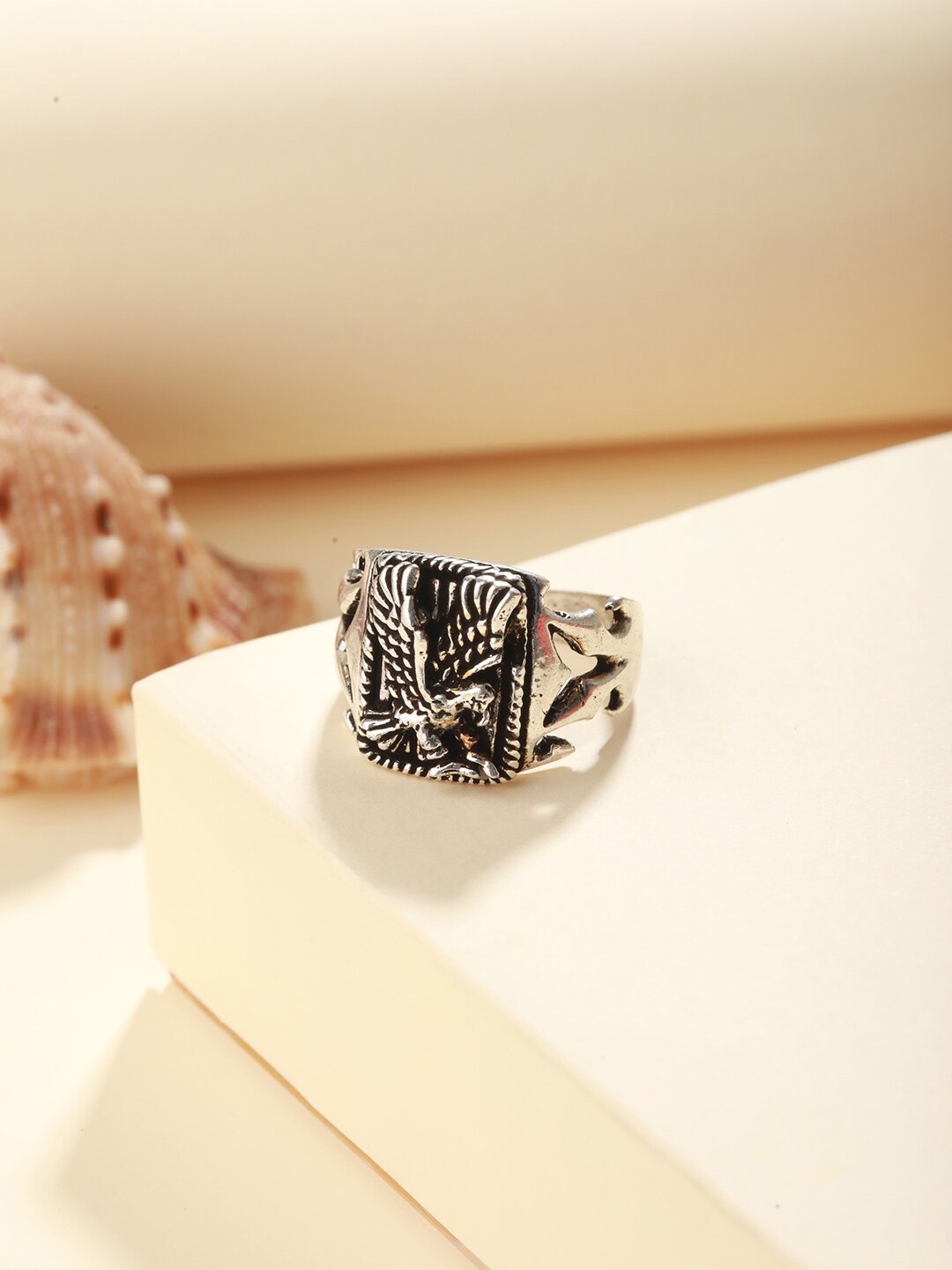 

Priyaasi Men Silver-Plated Eagle Block Finger Ring