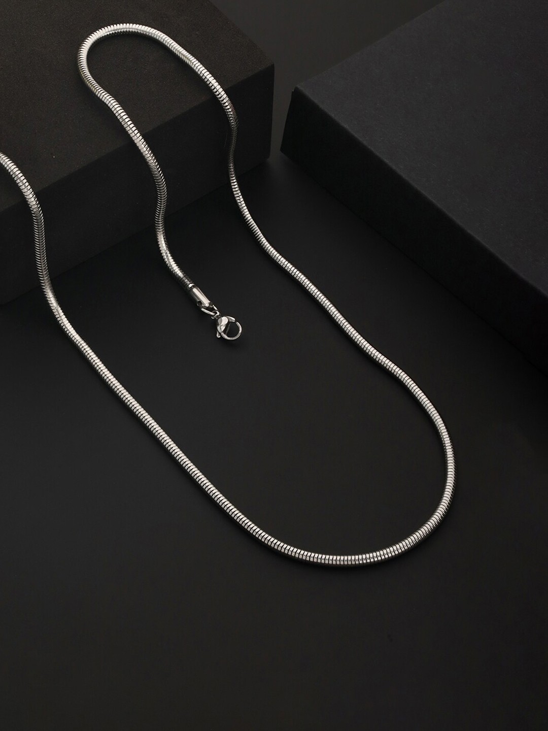 

Priyaasi Men Silver-Plated Chain
