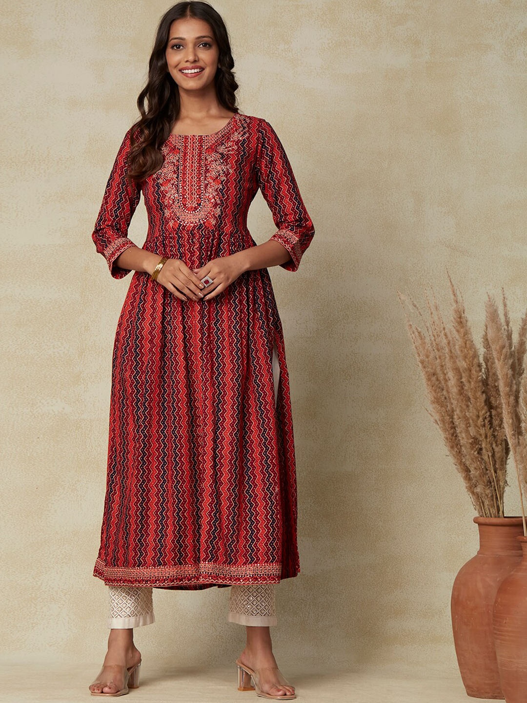 

FASHOR Geometric Sequinned Embroidered Cotton A-Line Kurta, Maroon