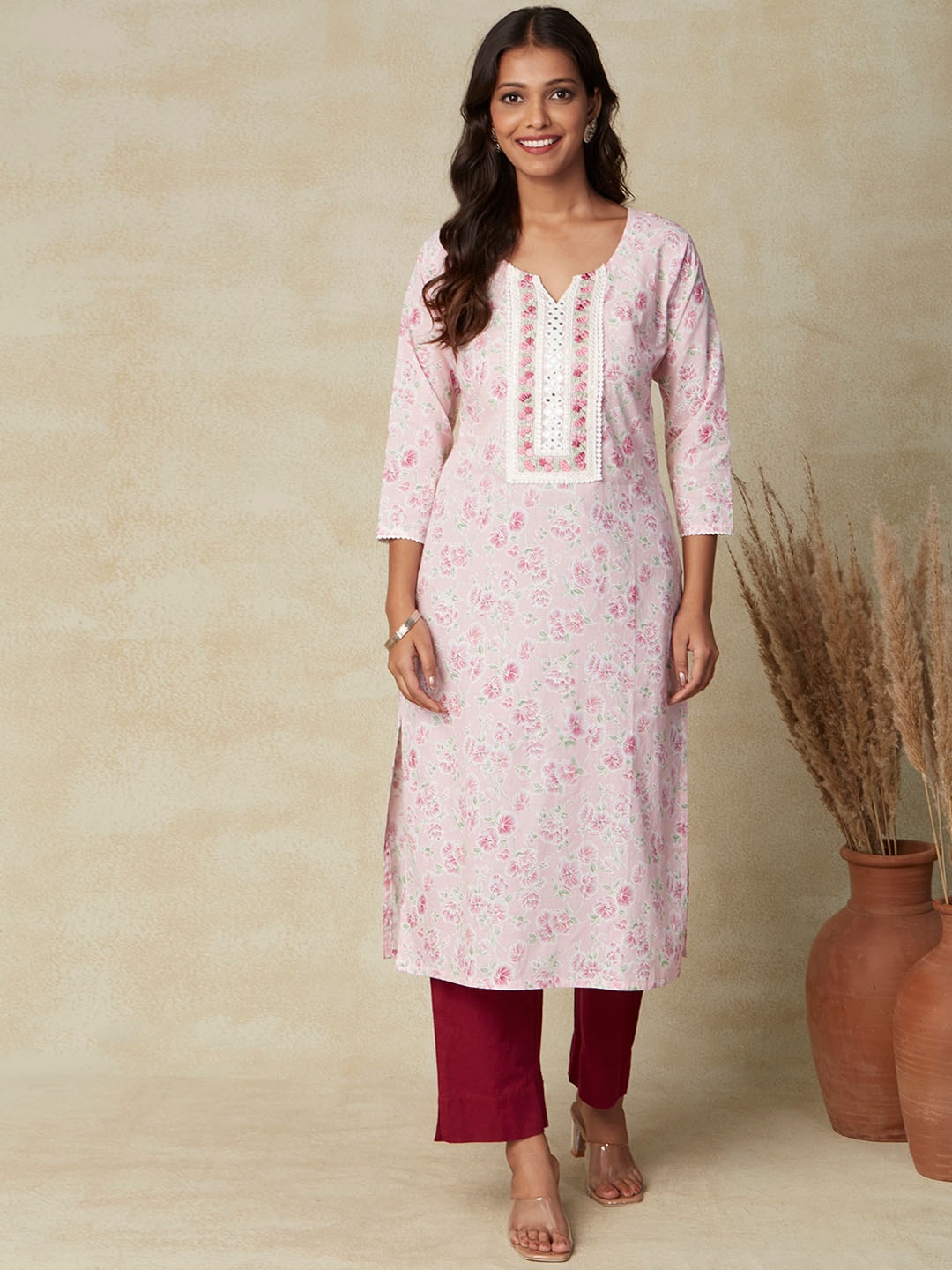 

FASHOR Floral Printed Embroidered Yoke Design Cotton Kurta, Pink